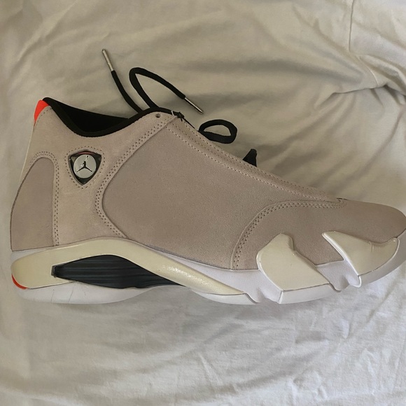 Air Jordan 14 Desert - Picture 1 of 6